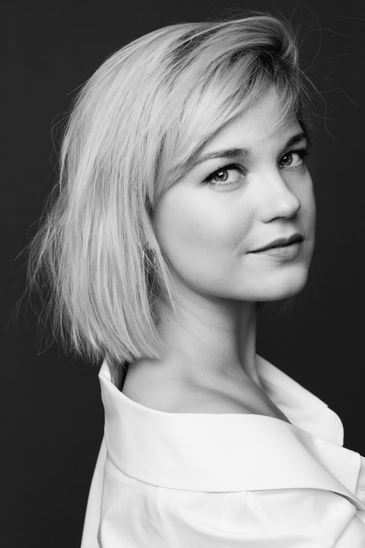 Anna Böhm; Actors in Helsinki - HELSINGIN FREELANCENÄYTTELIJÄT